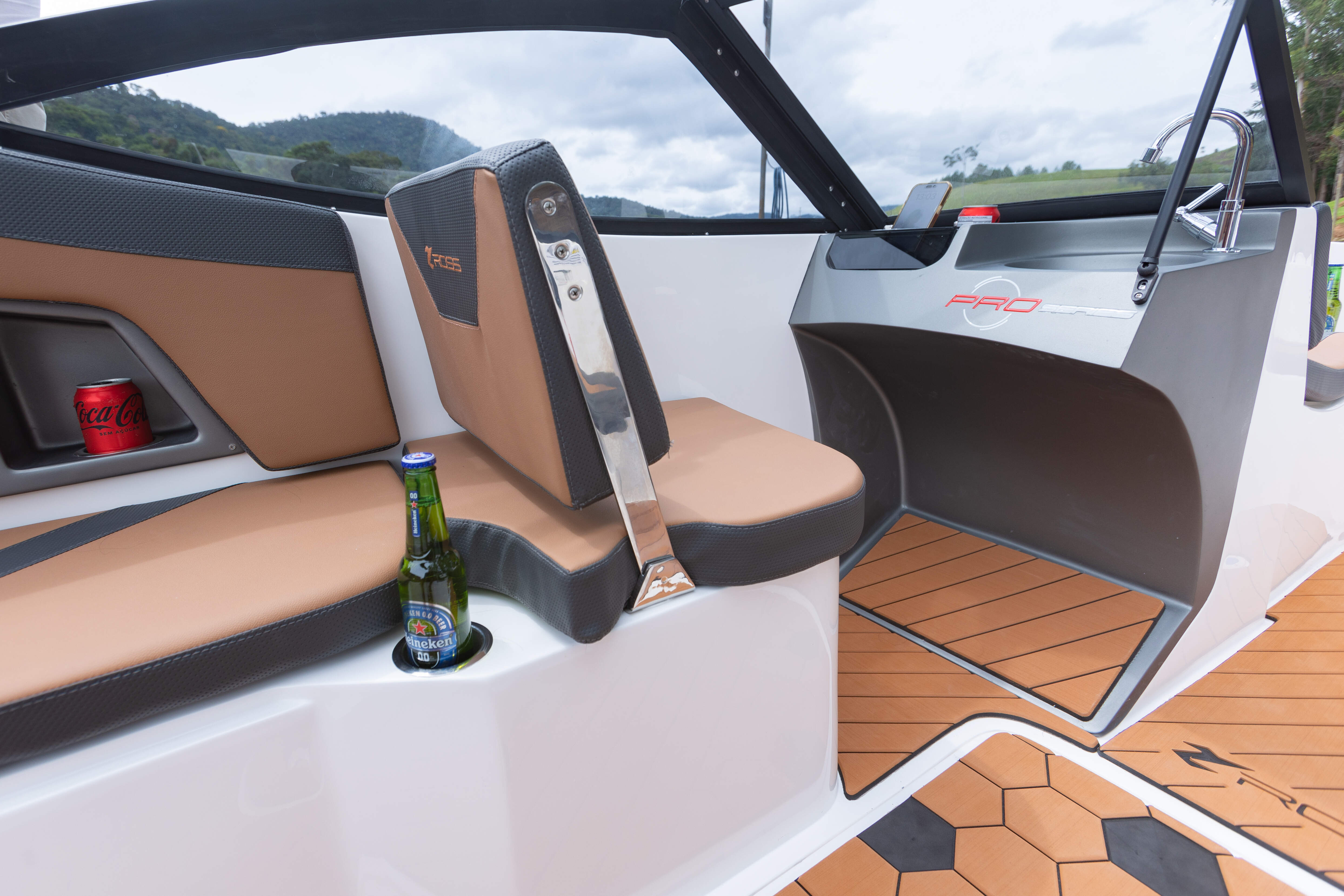 Conheça a compacta premium 190 Pro Series: lançamento da Ross Mariner